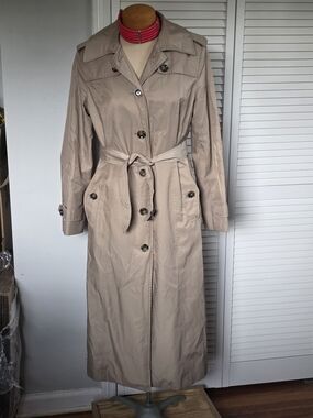 London Fog Classic Beige Trench Coat M